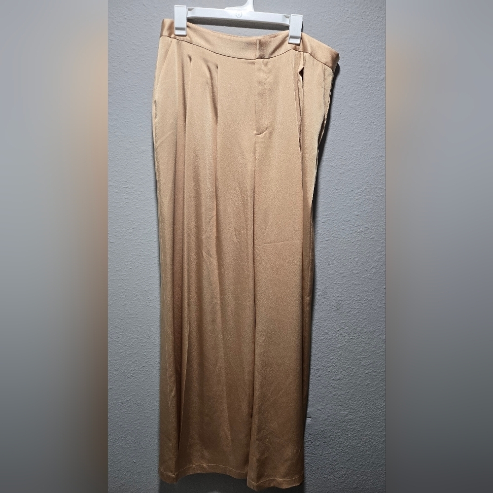 L'AGENCE Aubrie Mid Rise Wide Leg Satin Pant Latte Size 12 - Picture 5 of 16